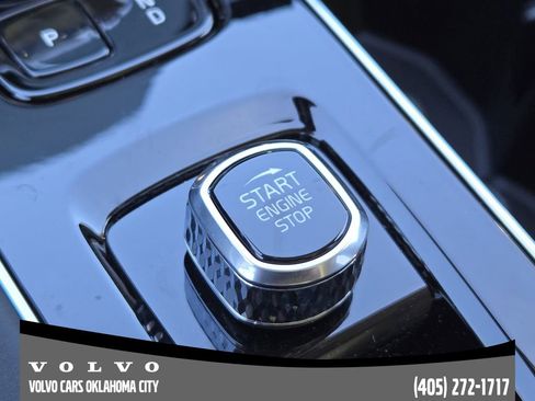 New 2026 Volvo XC90 B5 Plus w/ Protection Package Premier image 20