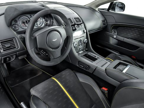 Used 2015 Aston Martin V8 Vantage GT image 19