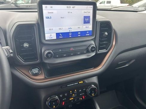 Used 2024 Ford Bronco Sport Outer Banks w/ Tech Package image 16