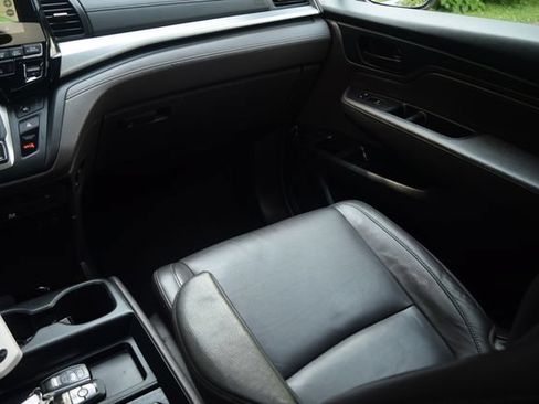 Used 2019 Honda Odyssey EX-L image 13