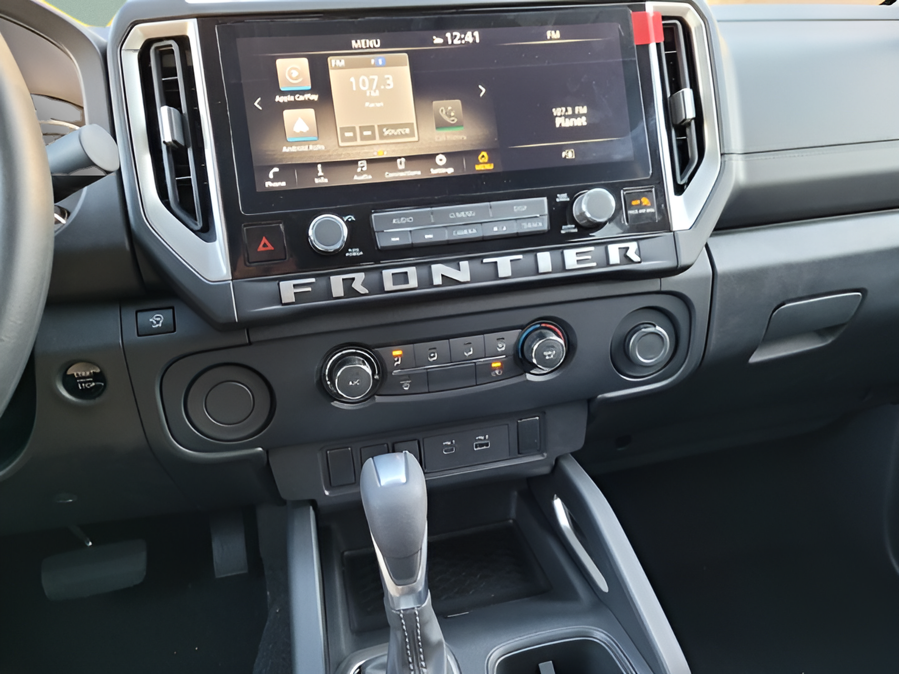 Used 2026 Nissan Frontier SV w/ Tow Package RWD image 14