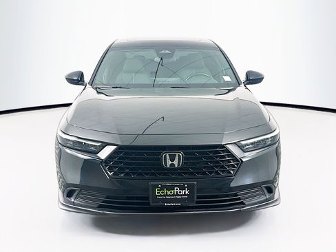 Used 2023 Honda Accord Sport image 2