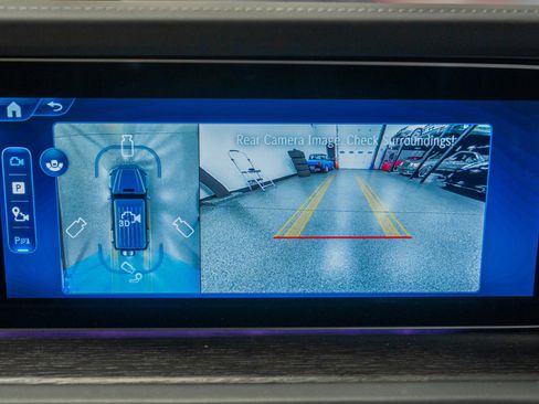 Used 2025 Mercedes-Benz G 550 image 38