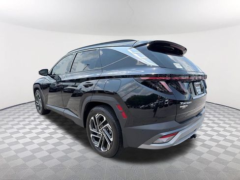 Used 2025 Hyundai Tucson Limited FWD image 7