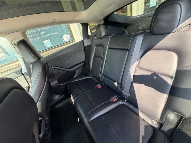 Used 2023 Tesla Model Y Long Range AWD/4WD image 14
