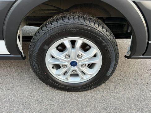 Used 2023 Ford Transit 350 XLT RWD image 13