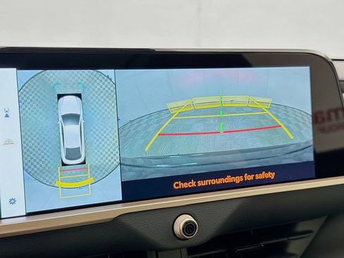 Used 2025 Toyota Crown Platinum image 14