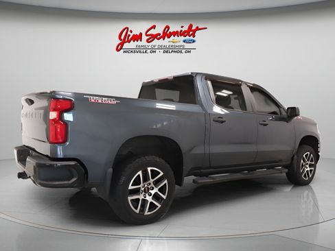 Used 2019 Chevrolet Silverado 1500 Custom Trail Boss w/ Custom Convenience Package AWD/4WD image 5