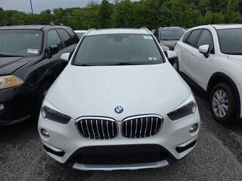 Used 2018 BMW X1 xDrive28i AWD/4WD image 3