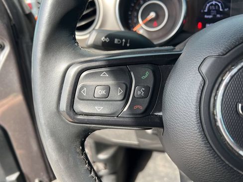 Used 2019 Jeep Wrangler Unlimited Sport S AWD/4WD image 30