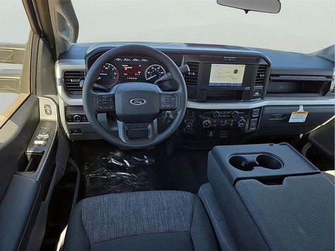 New 2026 Ford F250 XLT w/ FX4 Off-Road Package image 11