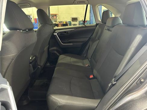 Used 2020 Toyota RAV4 LE w/ All Weather Liner Package FWD image 31