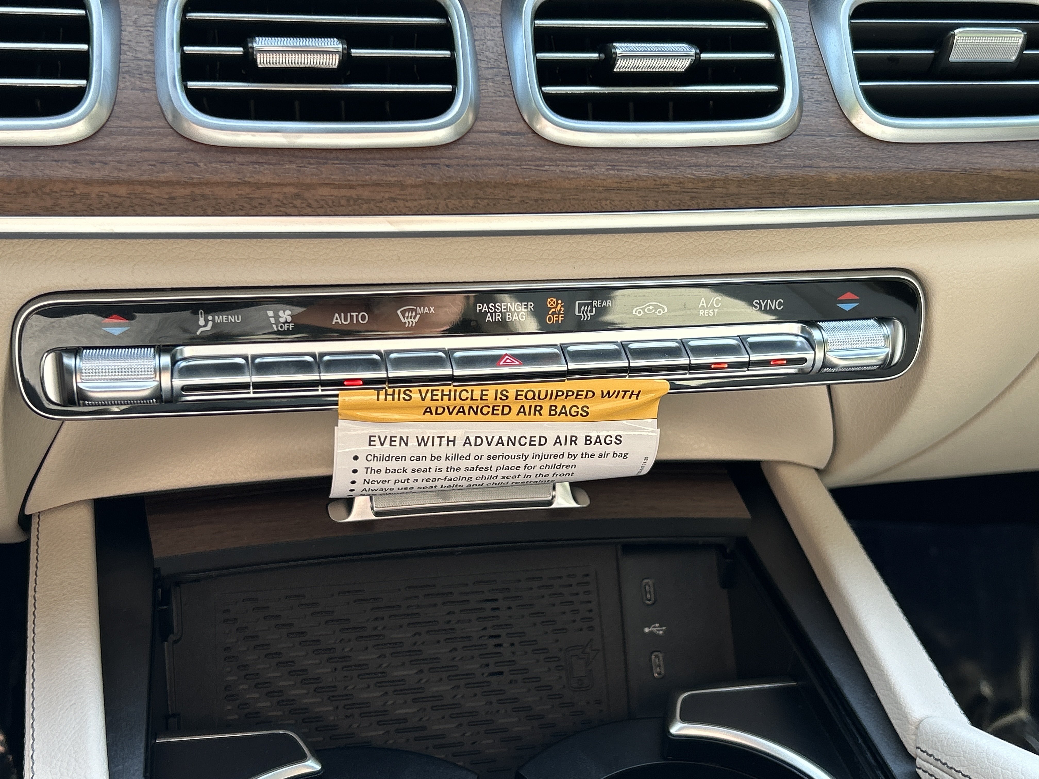 New 2026 Mercedes-Benz GLE 450 4MATIC Coupe image 29