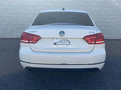 Used 2012 Volkswagen Passat TDI SE FWD image 4