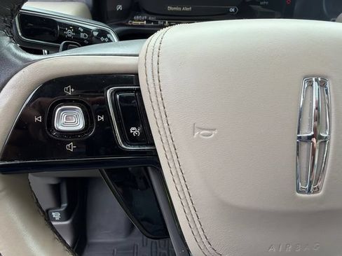 Used 2021 Lincoln Aviator Reserve w/ Equipment Group 201A RWD image 31