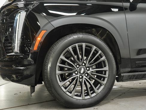 Used 2025 Cadillac Escalade Sport Platinum AWD/4WD image 31