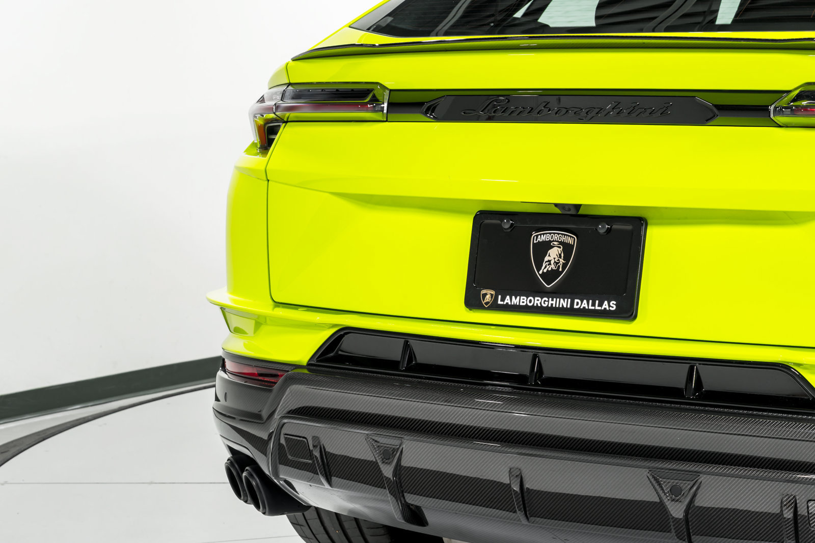 Used 2024 Lamborghini Urus Performante AWD/4WD image 61