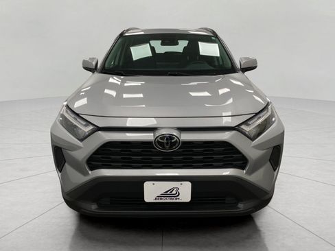 Used 2025 Toyota RAV4 XLE AWD/4WD image 10