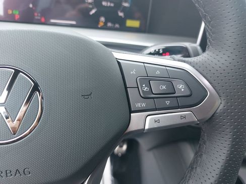 New 2026 Volkswagen Tiguan SE R-Line AWD/4WD image 15