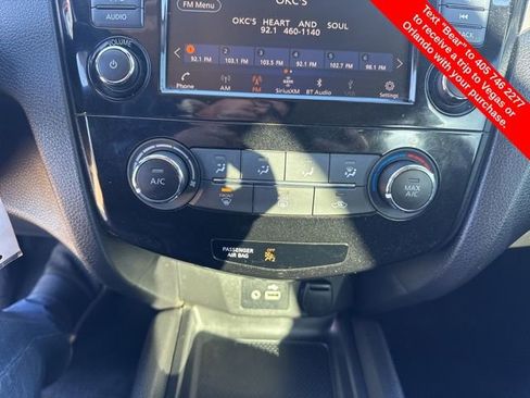 Used 2020 Nissan Rogue Sport S image 27