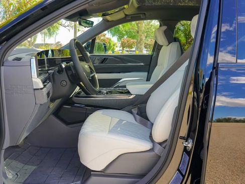 New 2026 Cadillac Escalade IQ Luxury 1 image 14