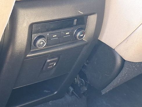 Certified 2023 Chevrolet Traverse LS image 21