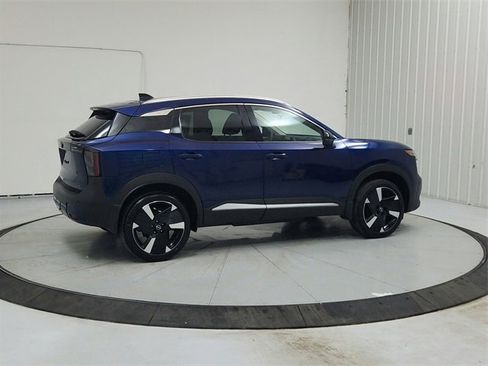 New 2026 Nissan Kicks SR image 7