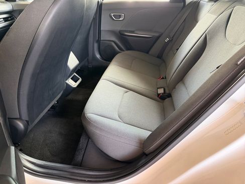 Used 2025 Kia K4 FWD image 24