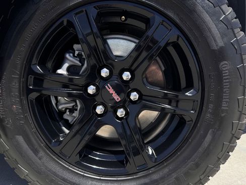 Used 2023 GMC Acadia AT4 w/ LPO, Cargo Package image 9