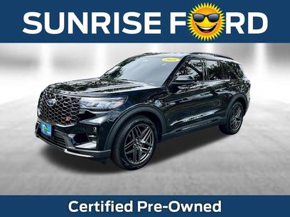 Used 2025 Ford Explorer ST