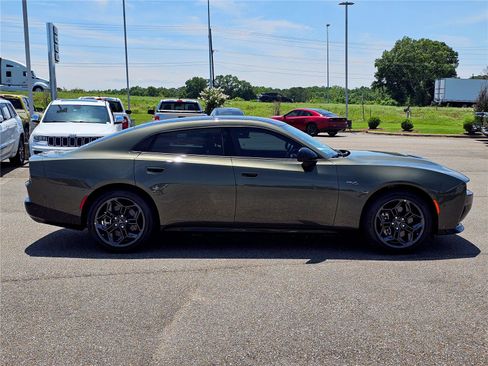 New 2026 Dodge Charger R/T w/ Driver Convenience Group AWD/4WD image 7