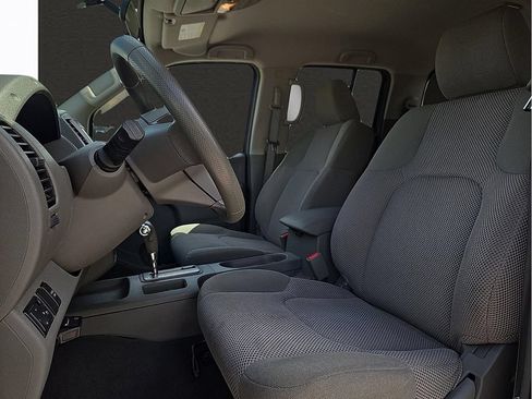 Used 2019 Nissan Frontier SV RWD image 11