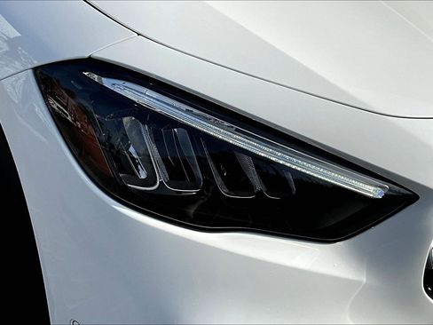 Used 2024 Mercedes-Benz GLA 250 4MATIC image 28