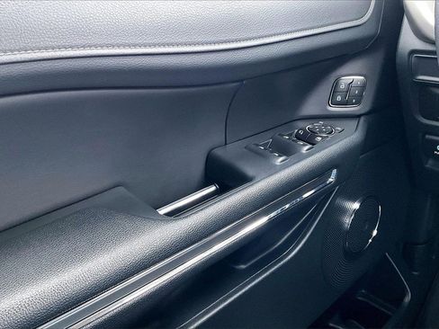 Used 2022 Ford Expedition XLT image 37