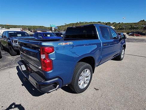 Certified 2024 Chevrolet Silverado 1500 Custom image 9