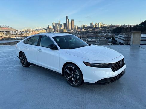 New 2025 Honda Accord Sport image 25