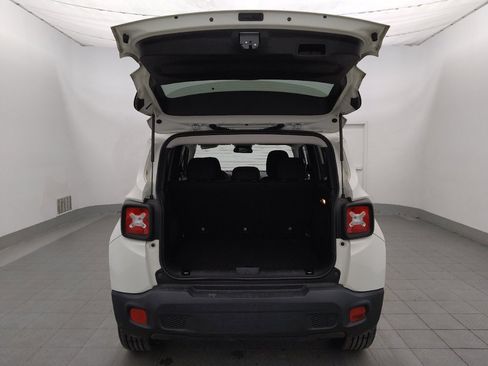 Used 2016 Jeep Renegade Latitude w/ Cold Weather Group AWD/4WD image 29