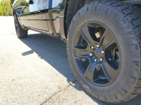 Used 2020 RAM 1500 Big Horn AWD/4WD image 37