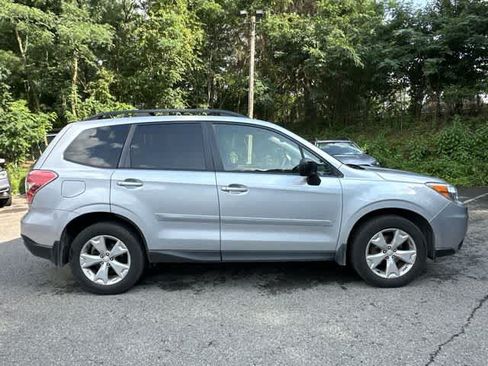 Used 2015 Subaru Forester 2.5i Premium w/ All-Weather Package AWD/4WD image 3