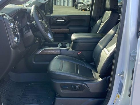 Used 2023 GMC Sierra 3500 Denali w/ Denali Ultimate Package image 23