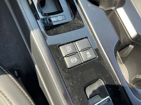 Used 2026 Subaru Outback Limited AWD/4WD image 15