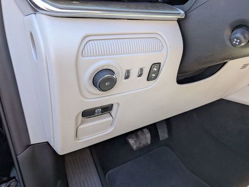 Used 2024 Jeep Grand Wagoneer Series I w/ Flexible Seating Group image 16