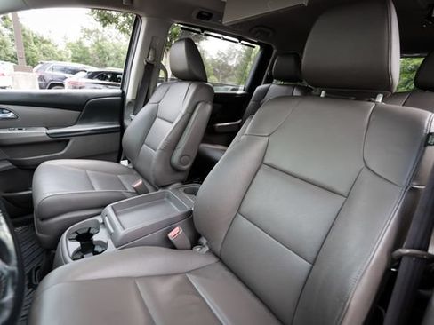 Used 2015 Honda Odyssey Touring Elite image 48
