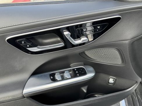 Used 2023 Mercedes-Benz C 300 Sedan image 19