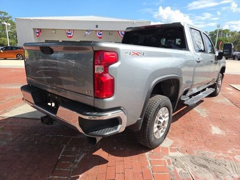 Used 2025 Chevrolet Silverado 2500 LT w/ Convenience Package AWD/4WD image 7