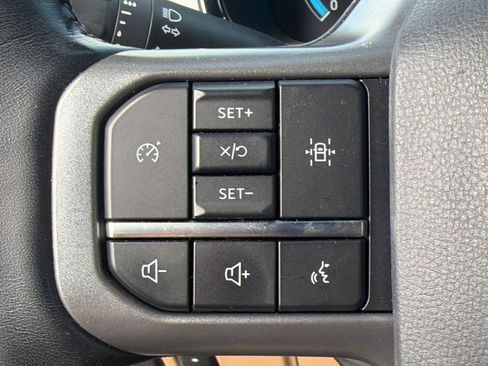 Used 2021 Ford F150 Lariat AWD/4WD image 16