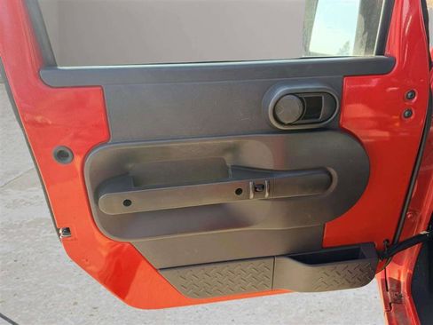 Used 2007 Jeep Wrangler X image 17