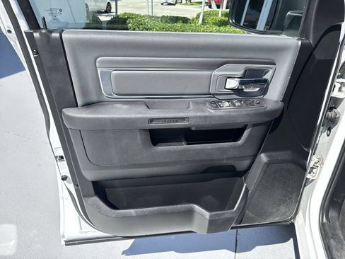 Used 2022 RAM 1500 Classic SLT RWD image 38