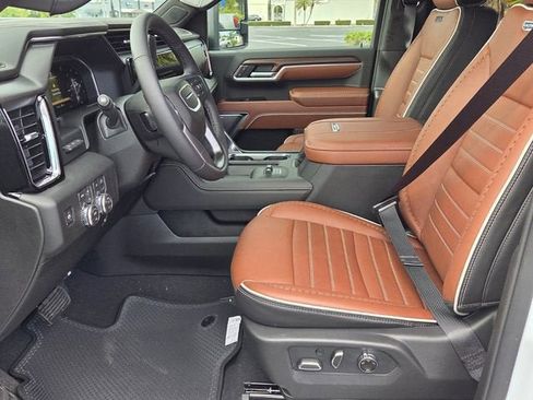 New 2026 GMC Sierra 3500 Denali Ultimate AWD/4WD image 9