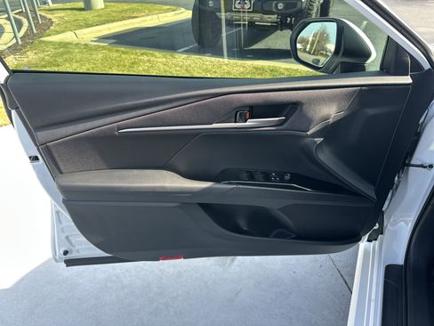 Certified 2025 Toyota Camry LE image 14